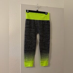 NWOT Factory Connections Regular Size Grey and Neon Lime Green Leggings
